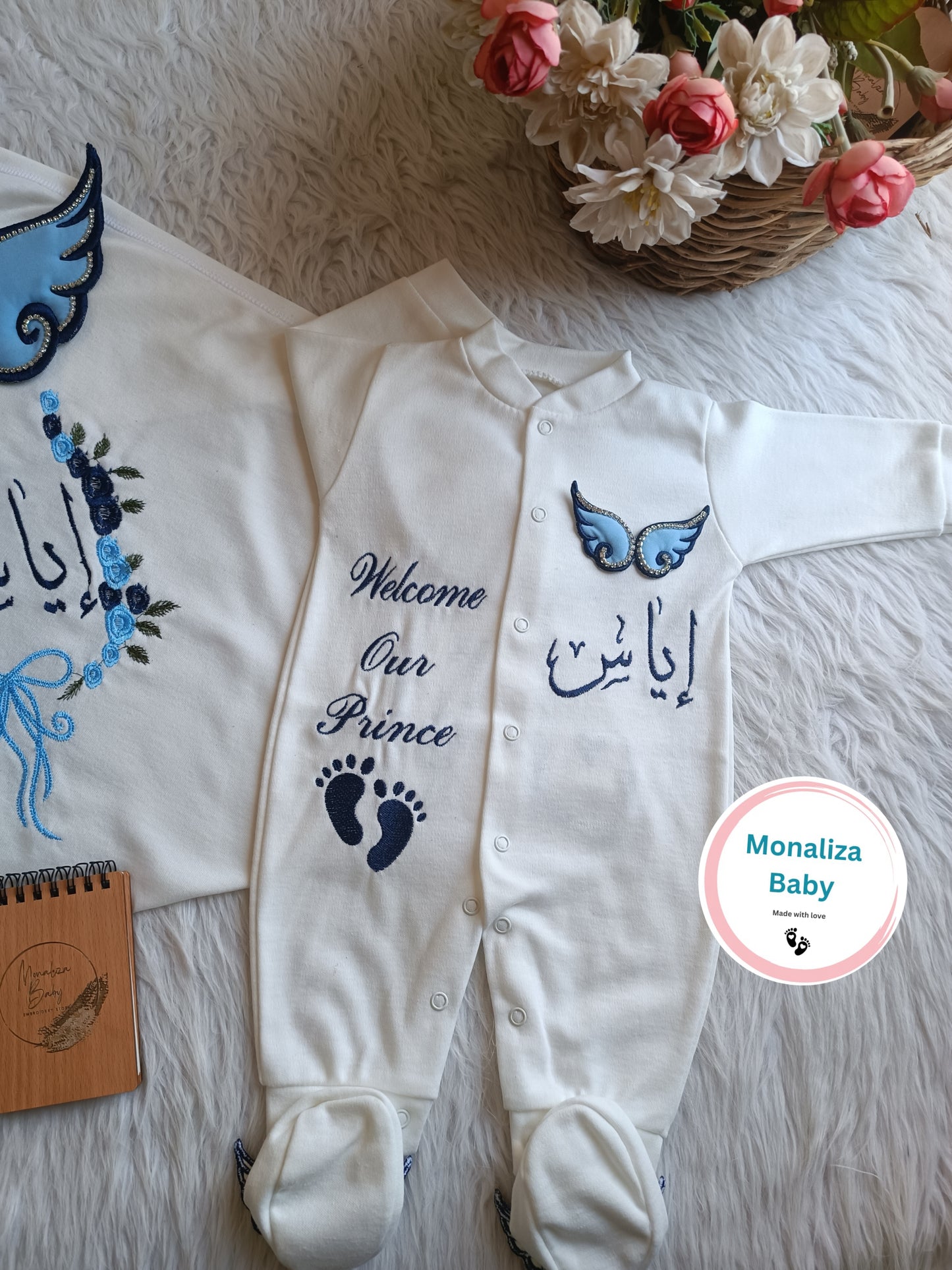 طقم استقبال بيبي ولد جناحات مزينة بالاستراس