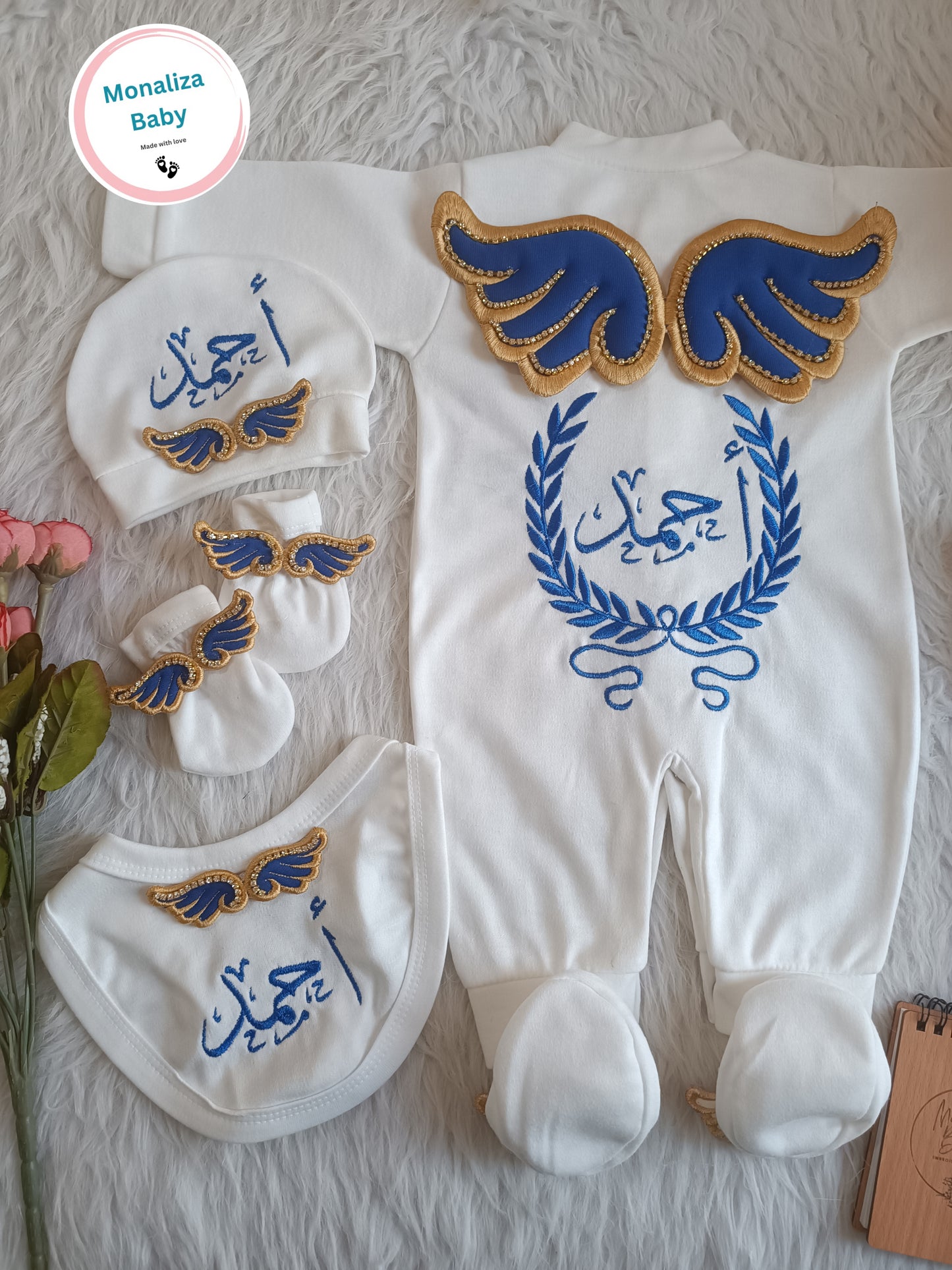 طقم استقبال بيبي ولد جناحات ازرق مع دهبي