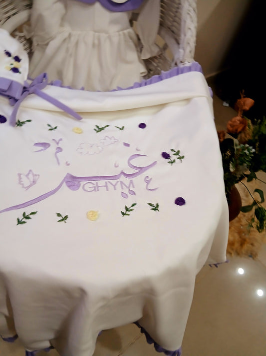..بكج استقبال / فستان . قبعه فرنسية . بطانيه . لبس للرجل